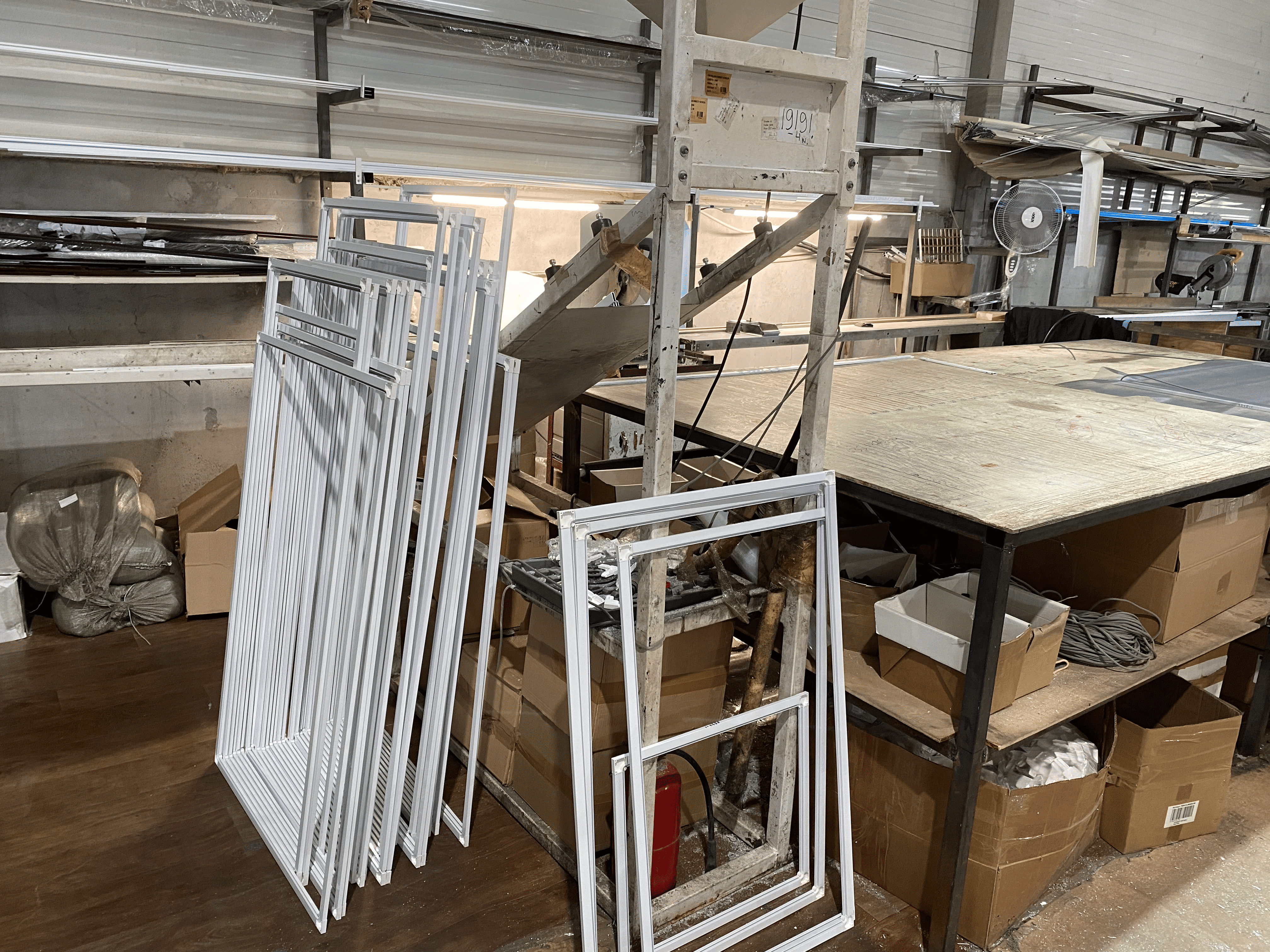 Качественные москитные сетки — защита от комаров и безопасность для кошек